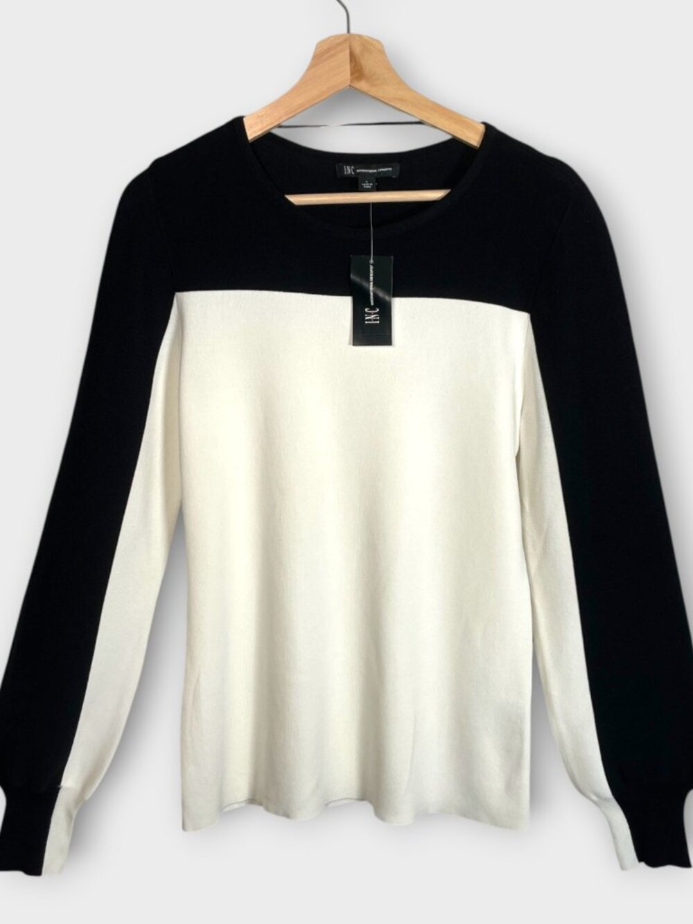 INC International Concepts Pullover Top Woman's LARGE Black White NEW